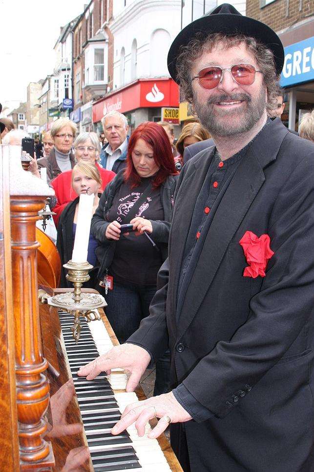 Cockney singer Chas Hodges in Margate