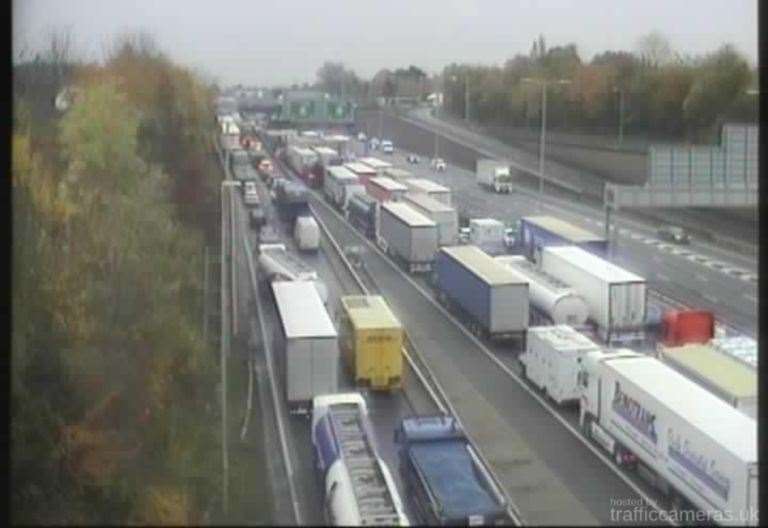 Vehicle Fire Causes Drivers At Dartford Crossing Tunnels To Face Long   8XO8BLHUN73T3Y7UMPBS 