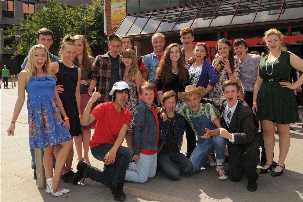 Cast of Footloose