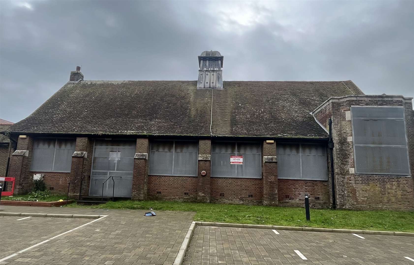 Campaigners brand plans to turn Sir John Moore Library in Folkestone into housing a ‘travesty and betrayal’