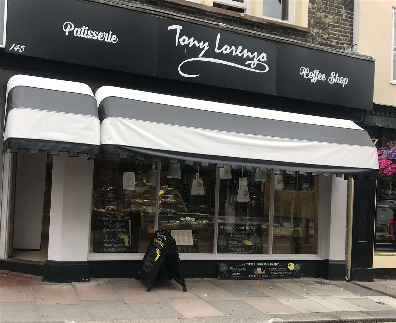 Tony Lorenzo patisserie