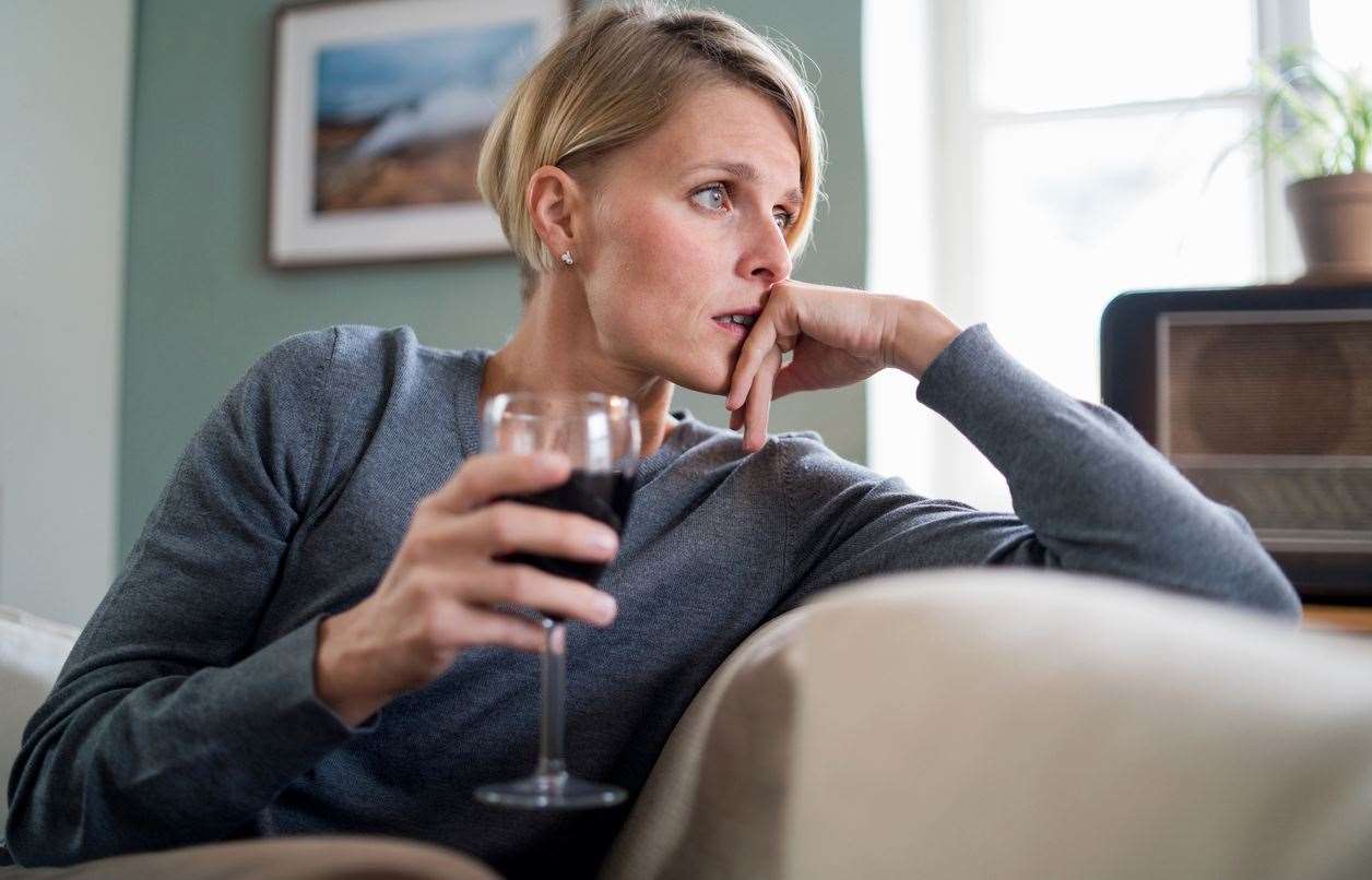 A glass of wine every day increases the risk of bowel cancer by 15%