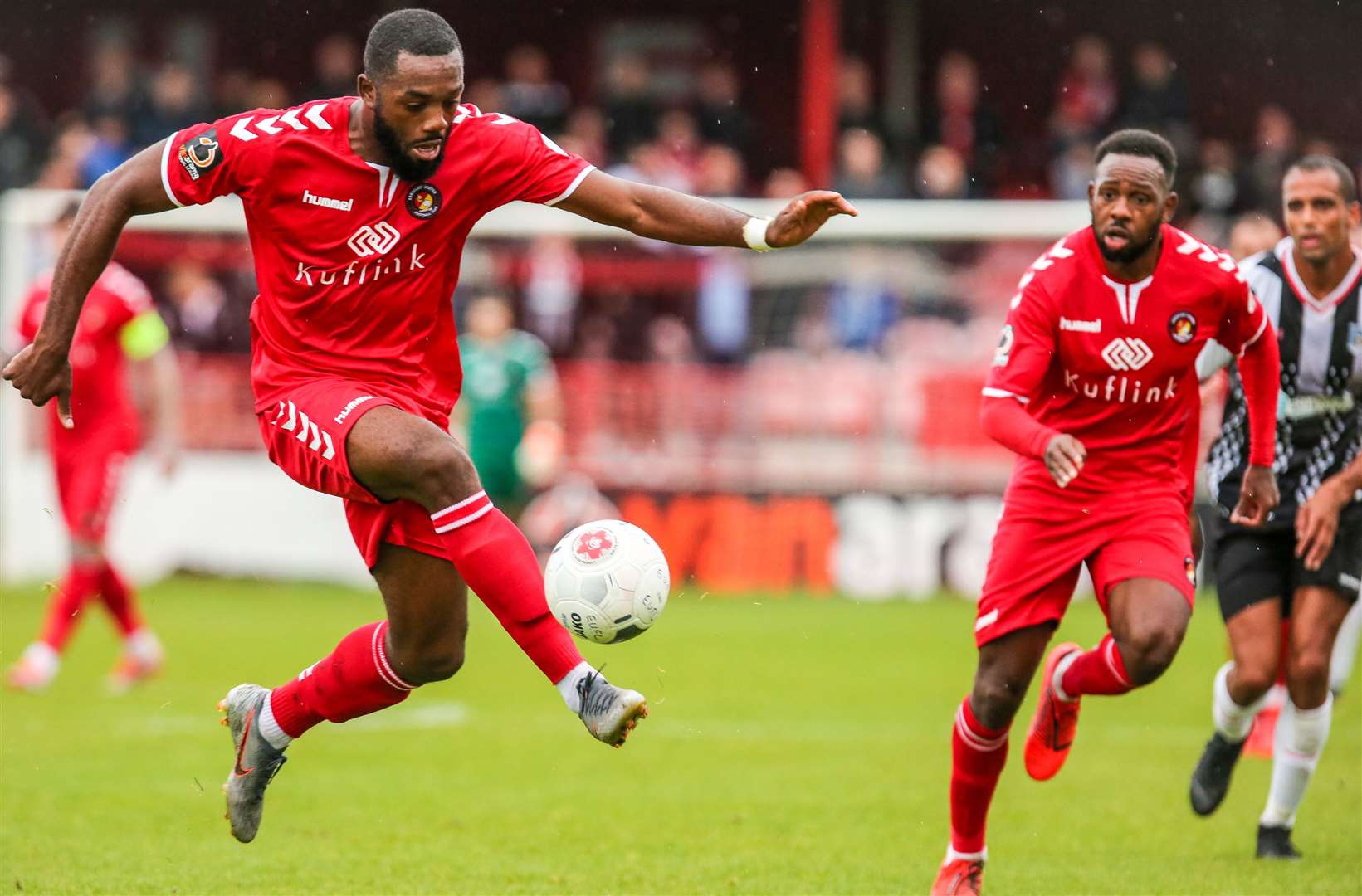 Ebbsfleet's Gozie Ugwu bursts forward against Maidenhead. Picture: Matthew Walker FM19173738