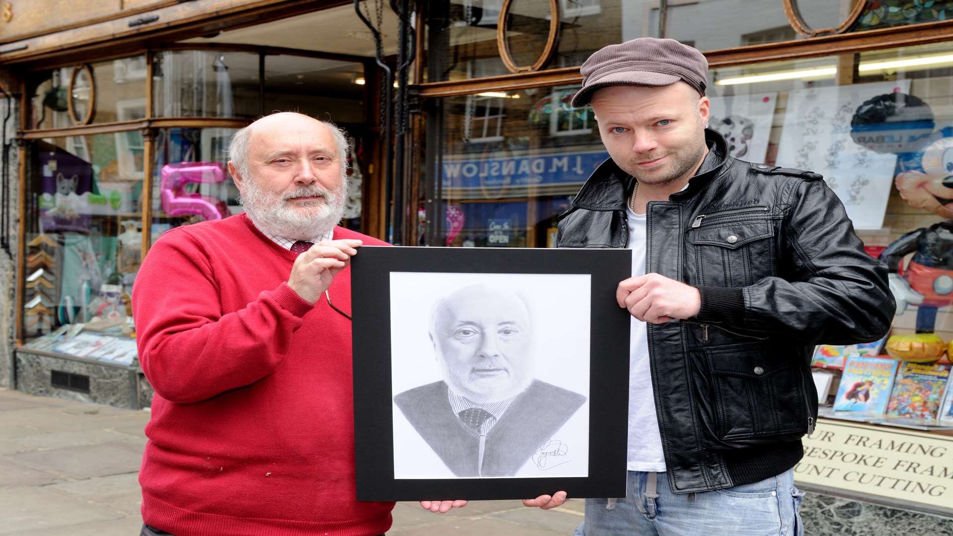 Artist Jay Pritchard has drawn a portrait of James Munns to say thank you. Picture: Simon Hildrew