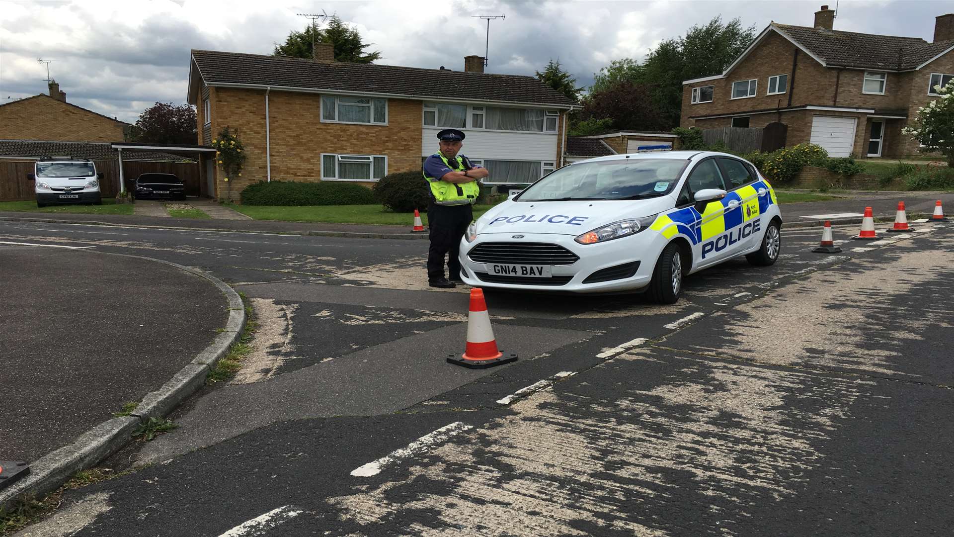 Police at the cordon