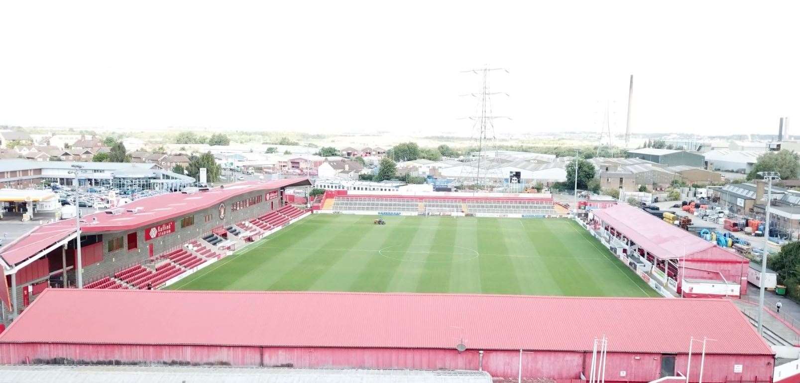 Ebbsfleet United stadium vandalised during Bromley match - BBC News