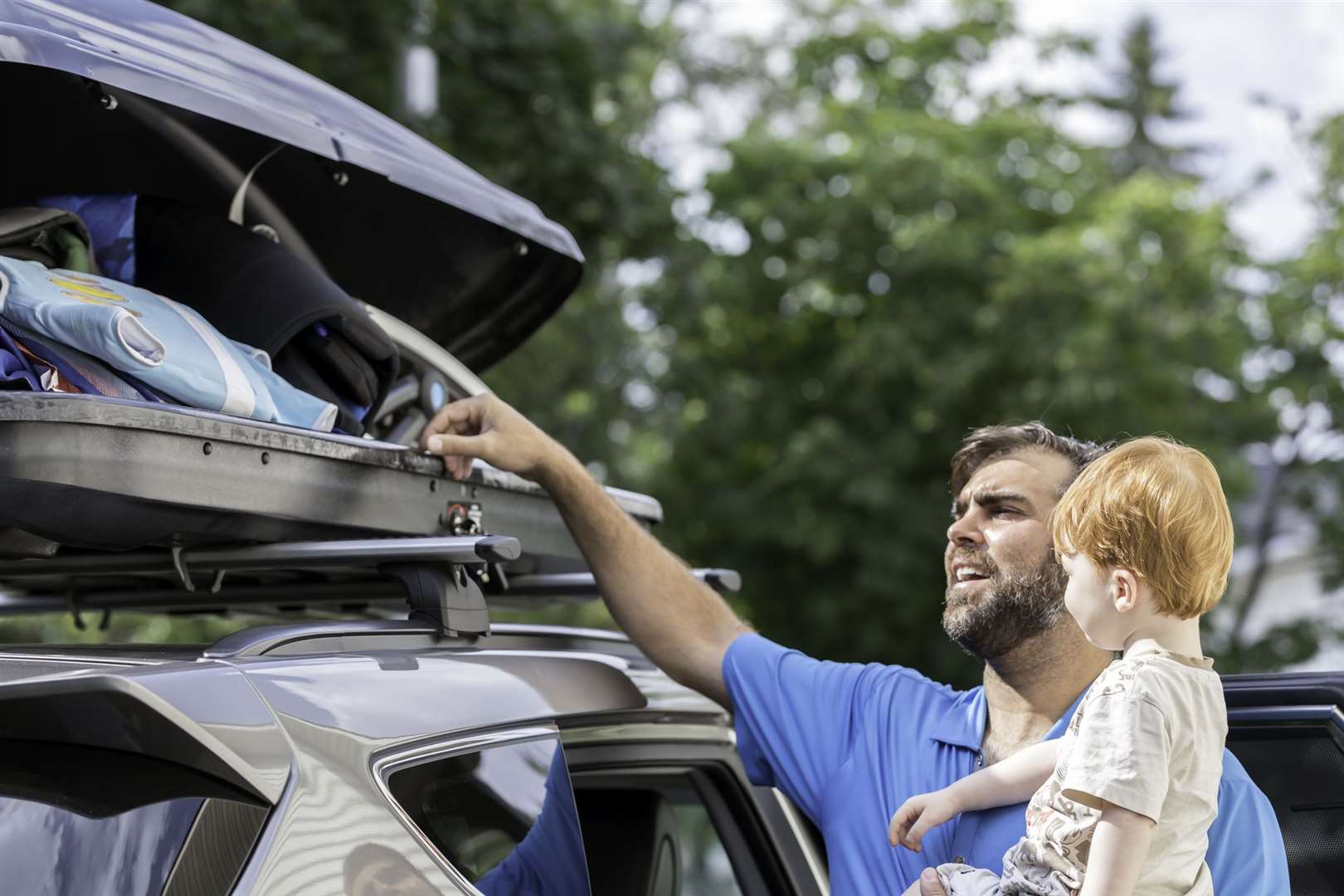 Remove boxes, roof racks or heavy loads in your boot