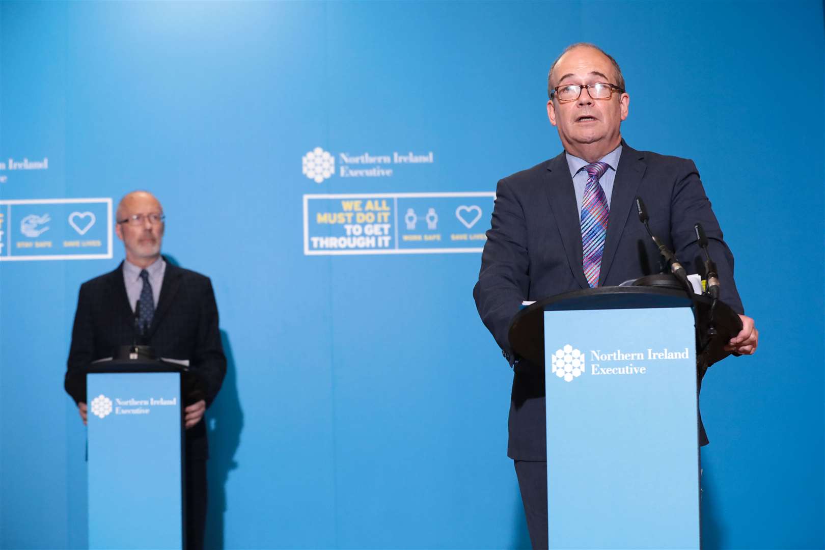 Chief scientific adviser Professor Ian Young (left) and chief medical officer Dr Michael McBride (Kelvin Boyes/PressEye/PA)