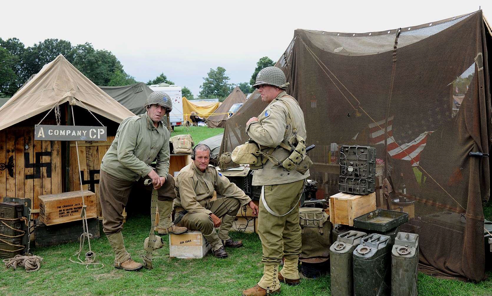 Combined Ops military vehicle and aircraft show this weekend at Headcorn  Aerodrome