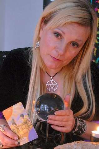 Sheppey medium clairvoyant Charlotte Clarke