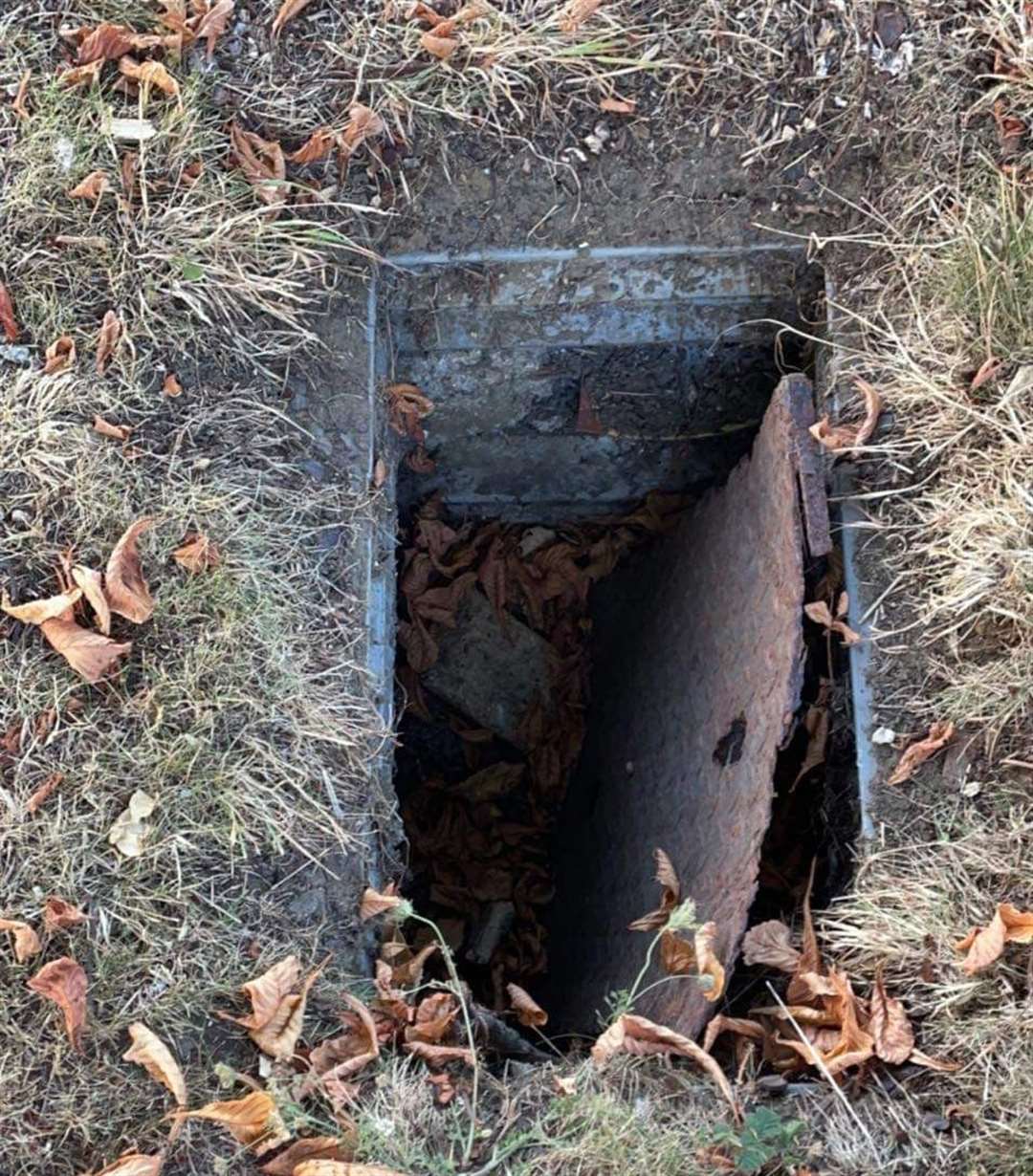 The lid of the hole in Newtown Road, Ashford, is rusted