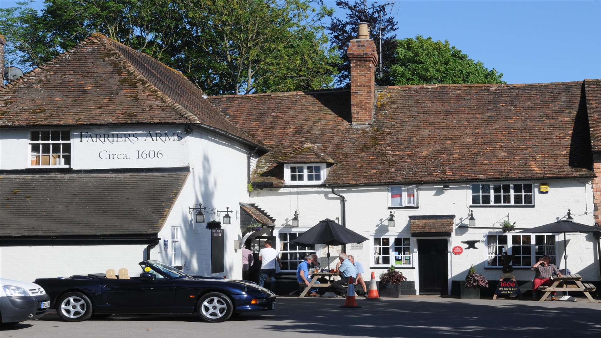 The Farriers Arms in Mersham