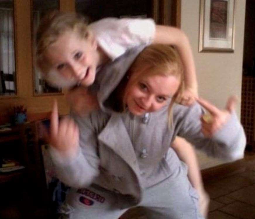 Elli and her friend Sarah when they were growing up