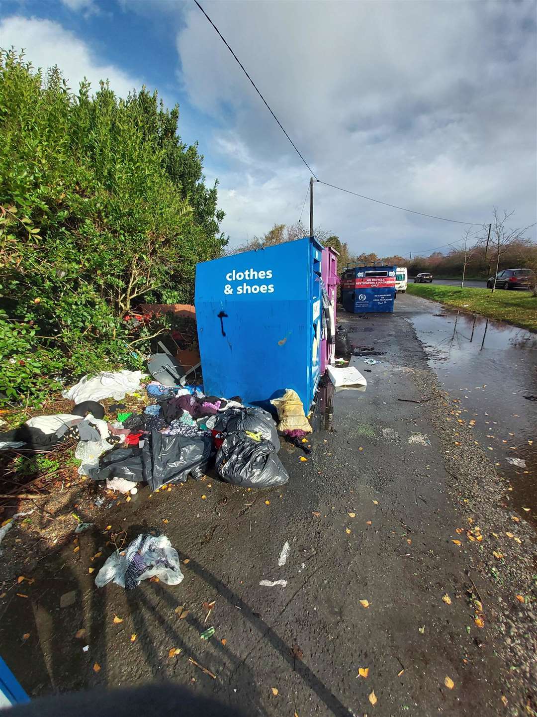 Flytipping at the recycling centre in Birchwood Road, Wilmington