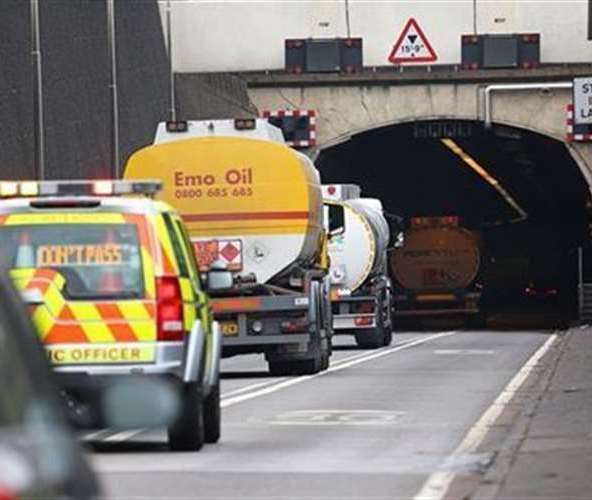 It costs £2.50 or £2 for cars to use the Dartford Crossing