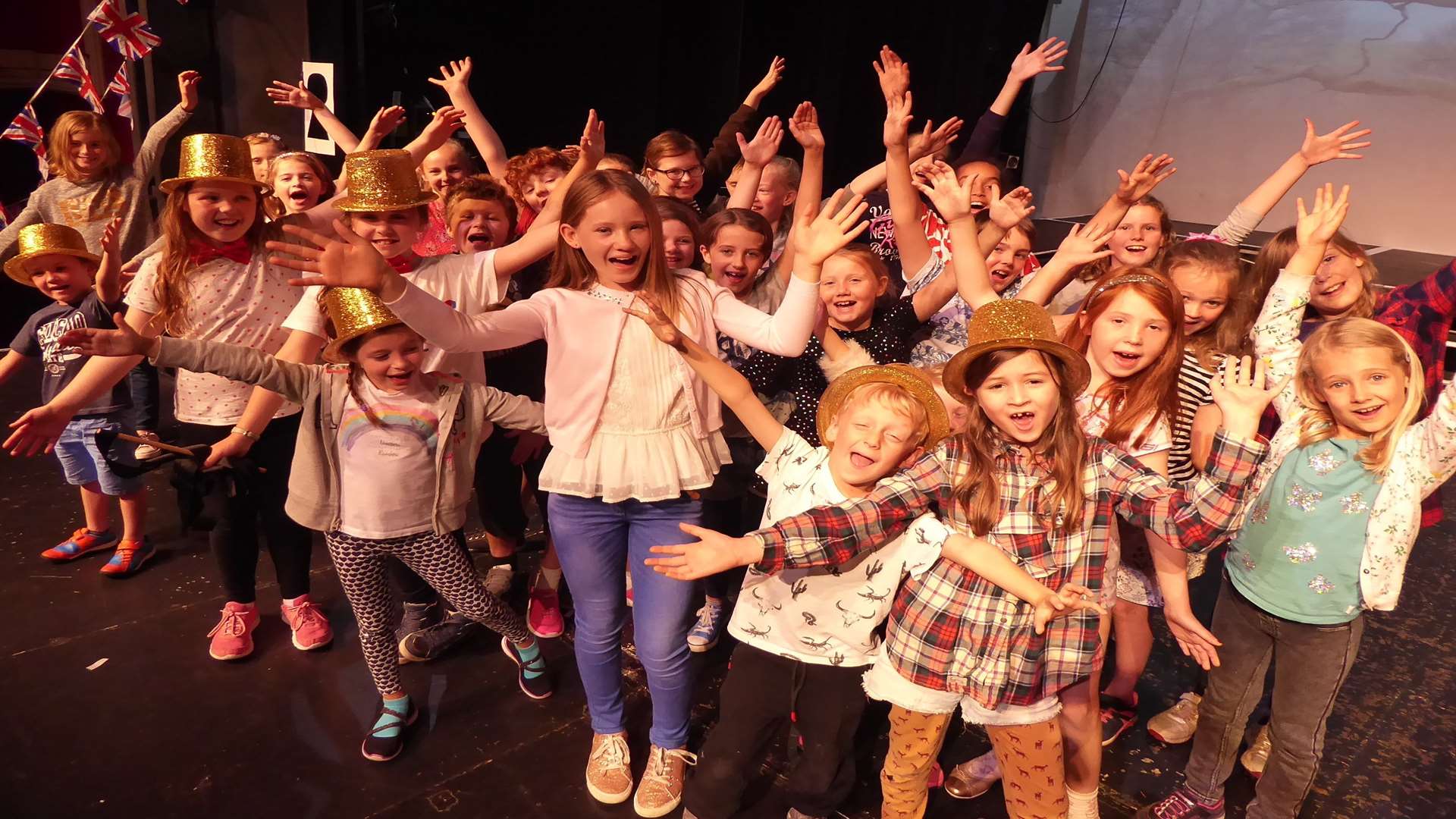 Be the Boss competition winner Molly Simmonds and the Hazlitt Youth Theatre cast of Roald Dahl's The Twits.