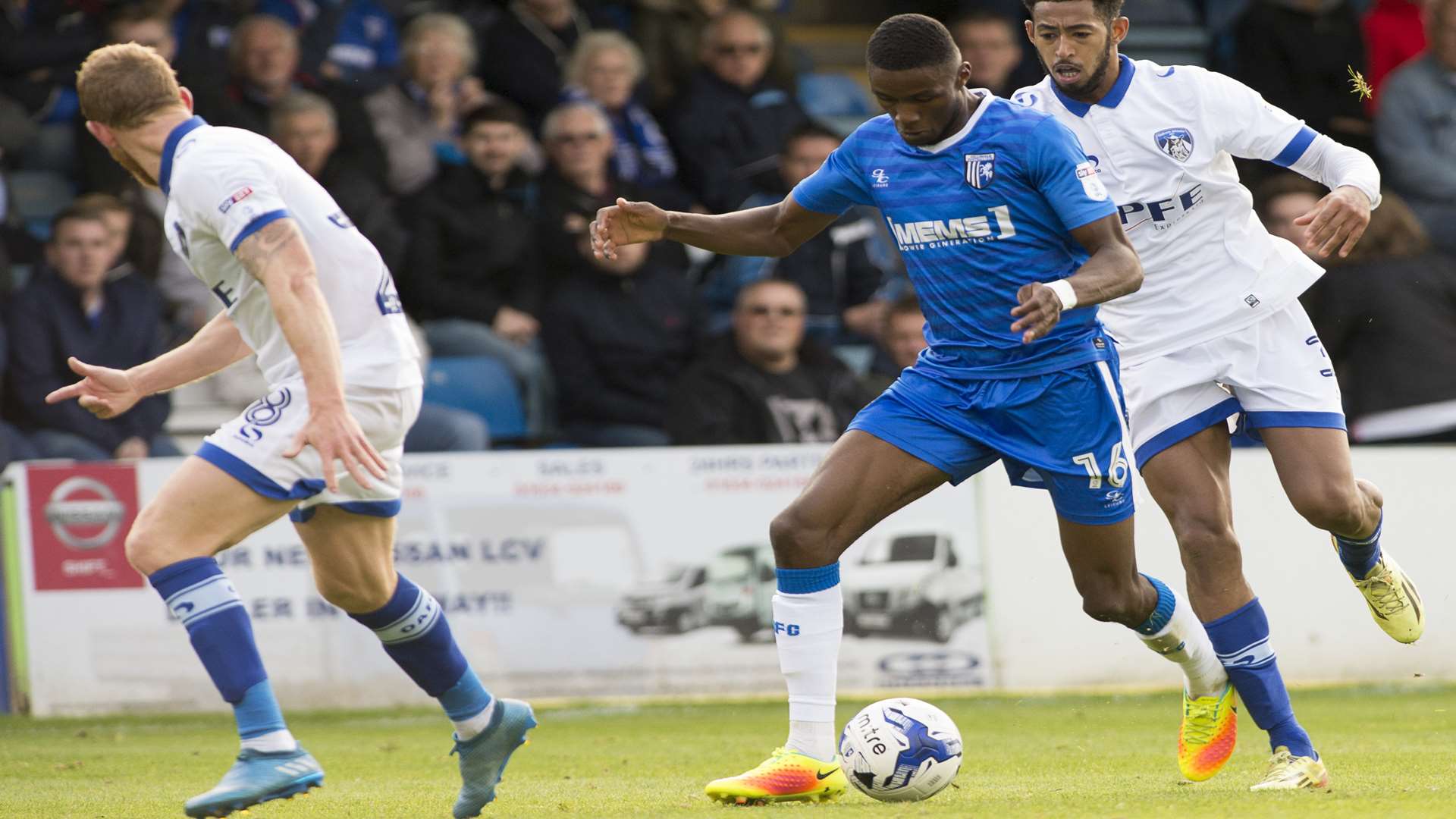 Emmanuel Osadebe heads goalwards Picture: Andy Payton