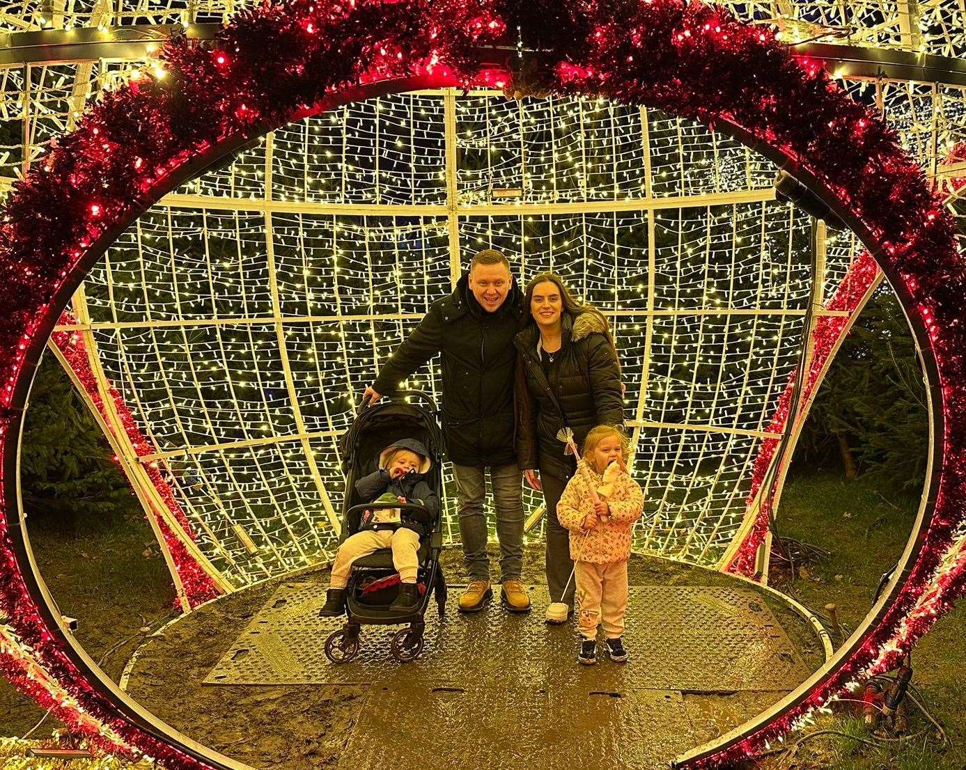 Lauren Beale with her husband Andie, and their two daughters Poppy and Pearl