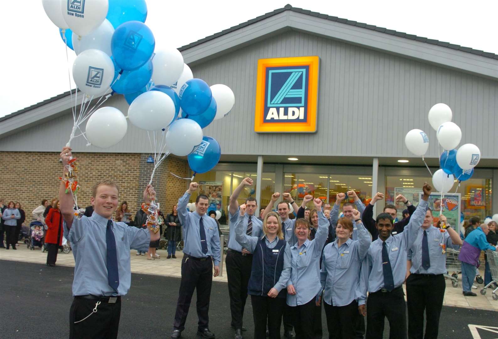 Official opening of the Aldi Store in Millennium Way, Sheerness in 2005. Picture: Mike Smith