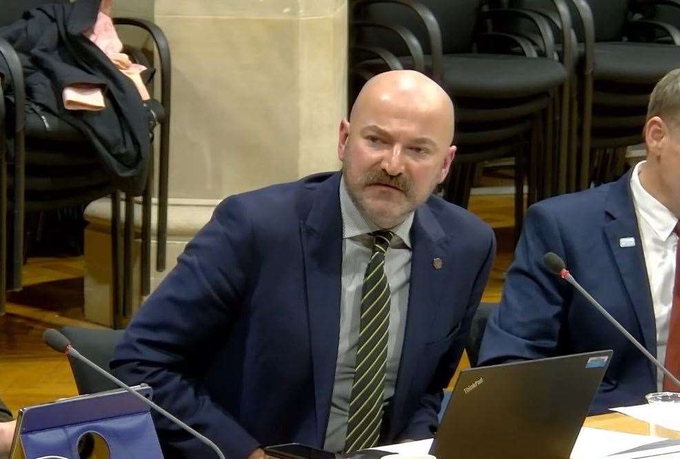 Cllr Alex Paterson (Lab) said his priority was making streets safer for children to get to school and he was on the side of the majority who followed the rules