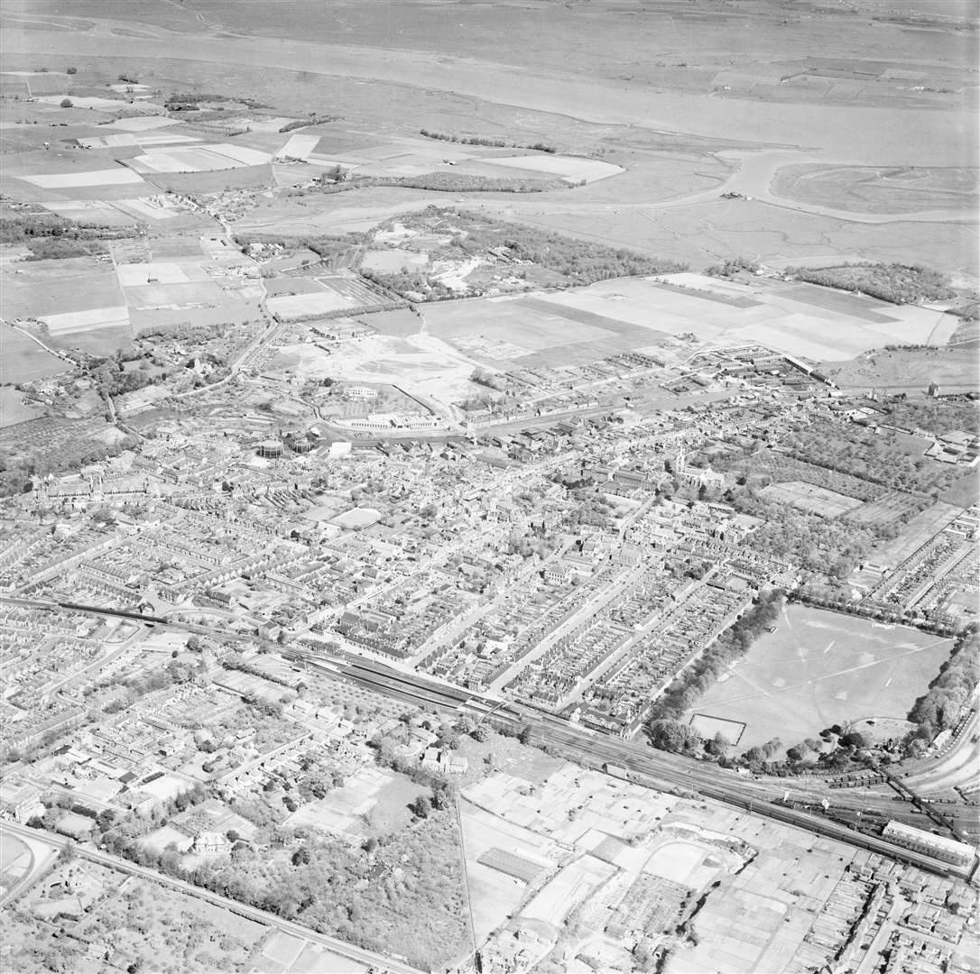 This is how Faversham looked in 1950. Picture: Historic England