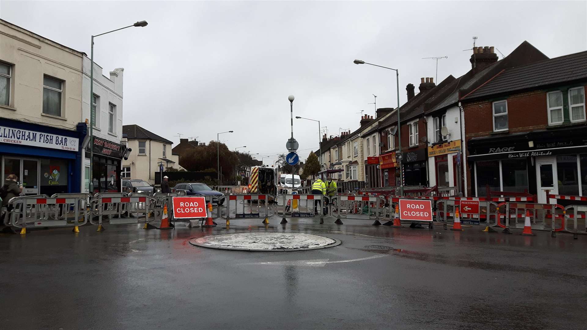 Road closures were put in place for the engineers were fixed the problem (5657850)