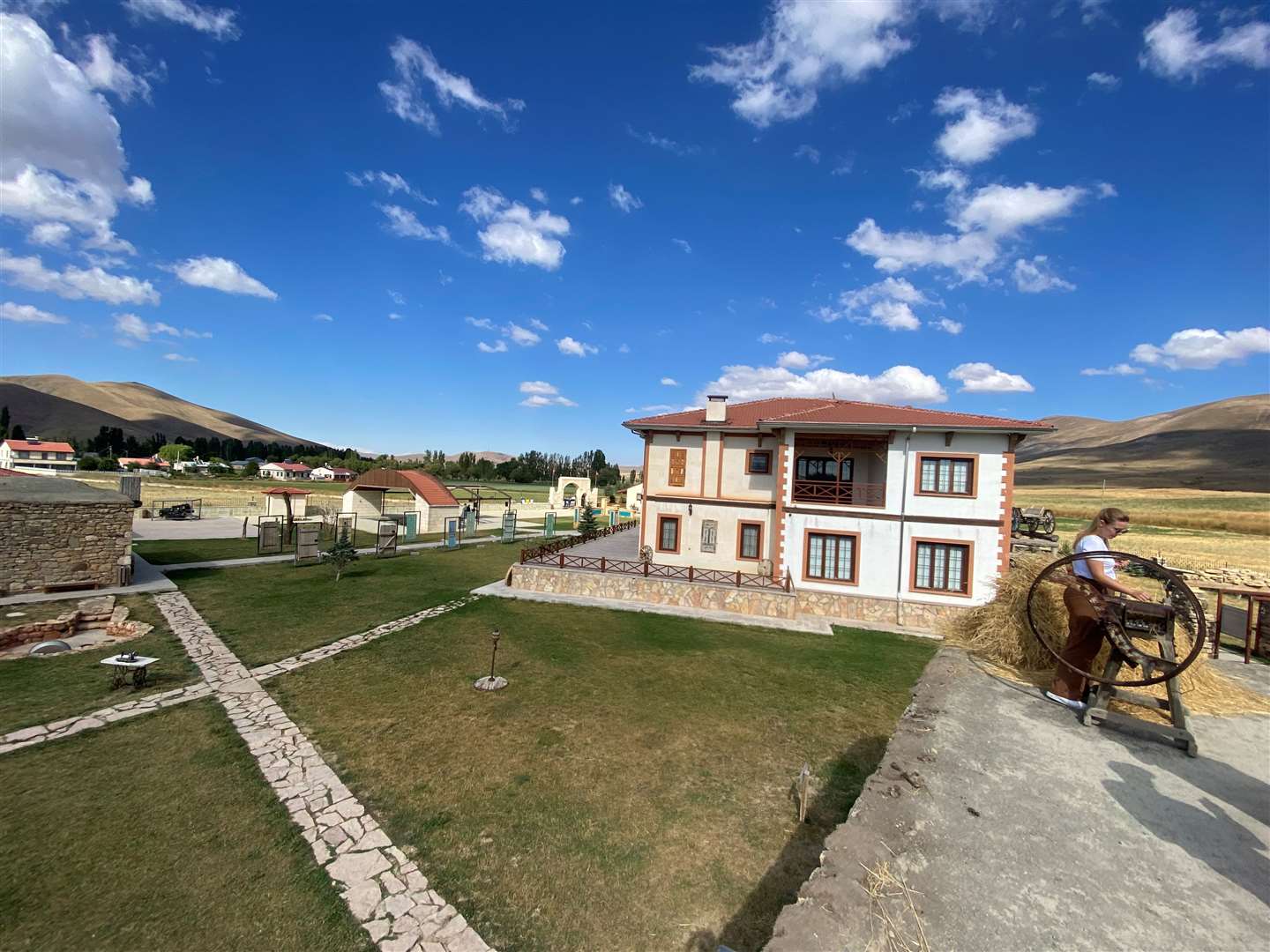 The Loru Han hotel is located next to the Kenan Yavuz Ethnography Museum