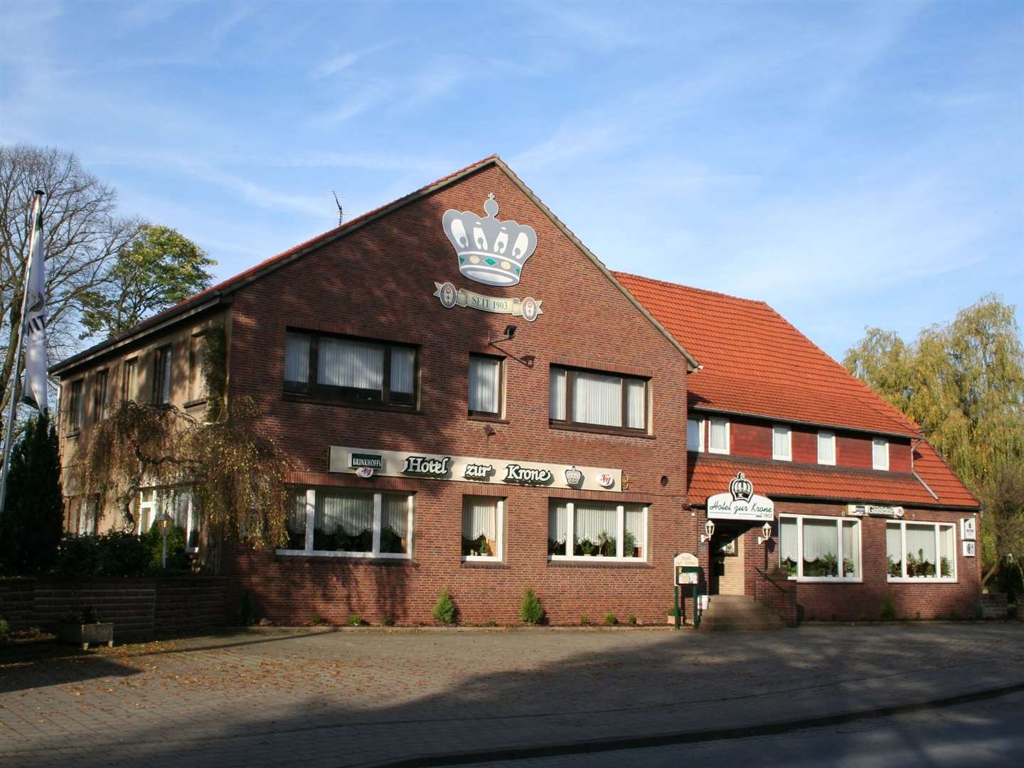 The 108 Provost Company (CMP) initially set up a base in the “Hotel zur Krone” restaurant