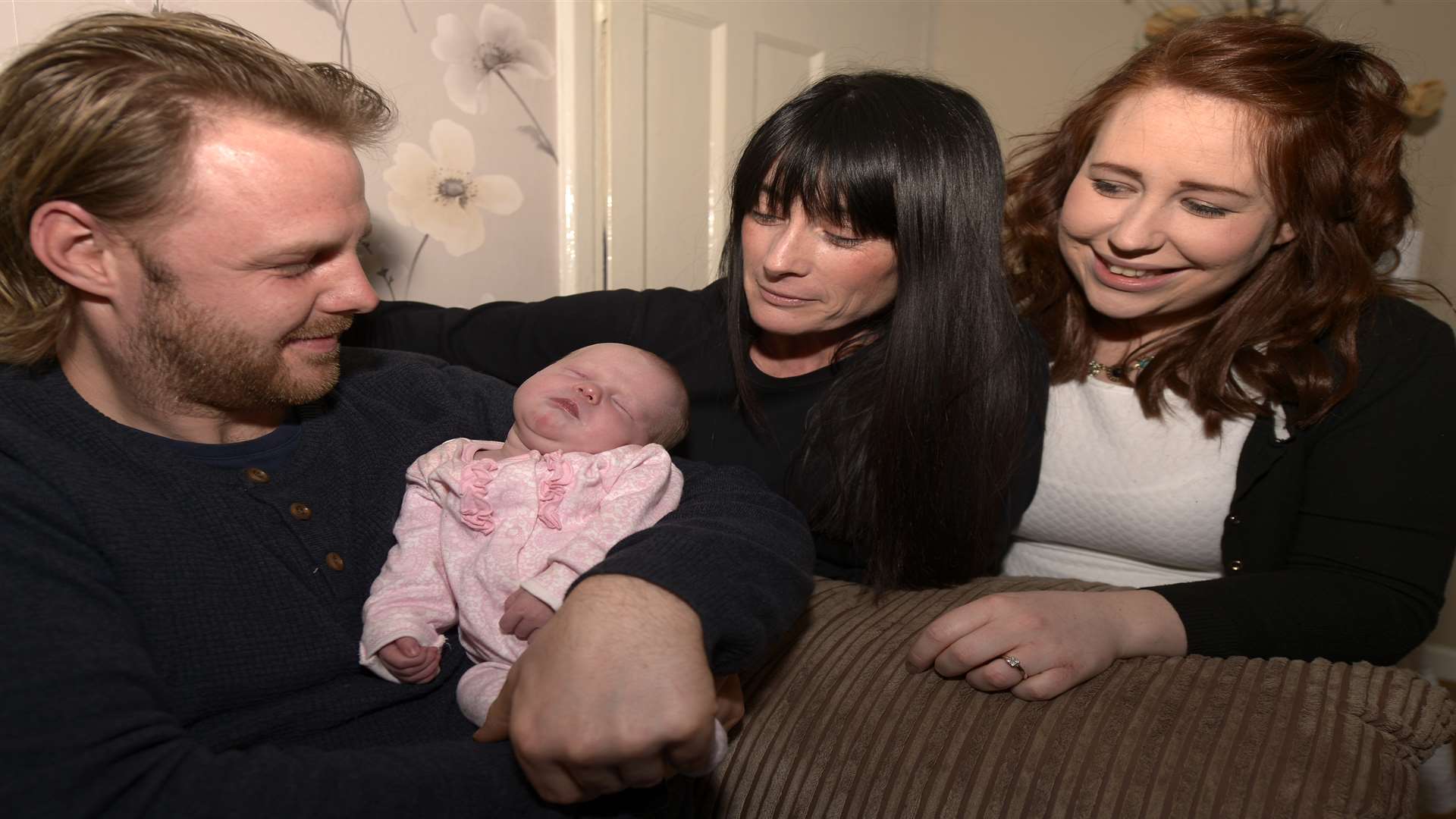 Dad Richard Tompsett, new born baby Taylor Tompsett, good samaritan Juliette Izli and mum Katey Dingwall