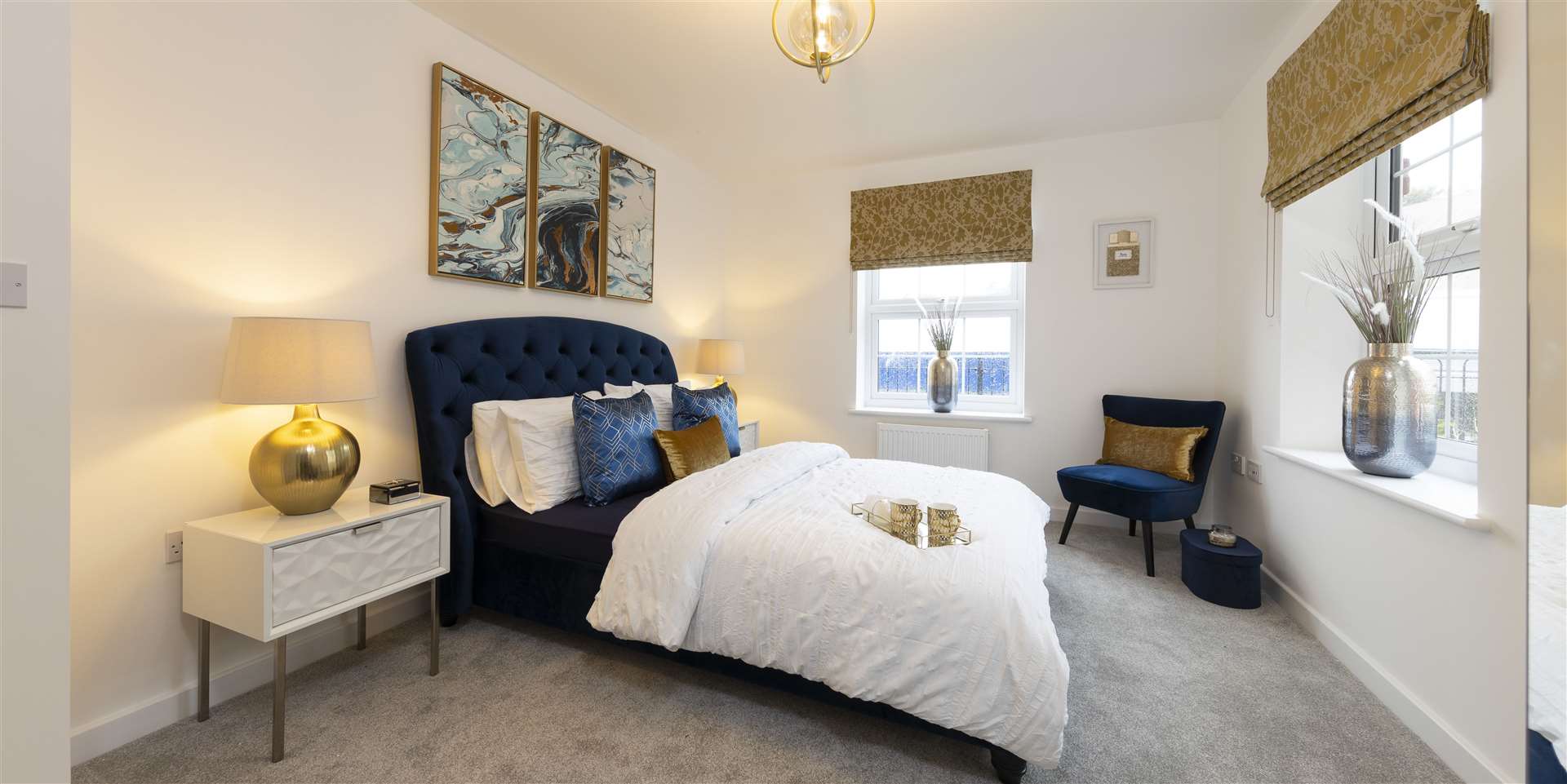 £1,000 worth of Next furniture vouchers are available for buyers of these apartments.