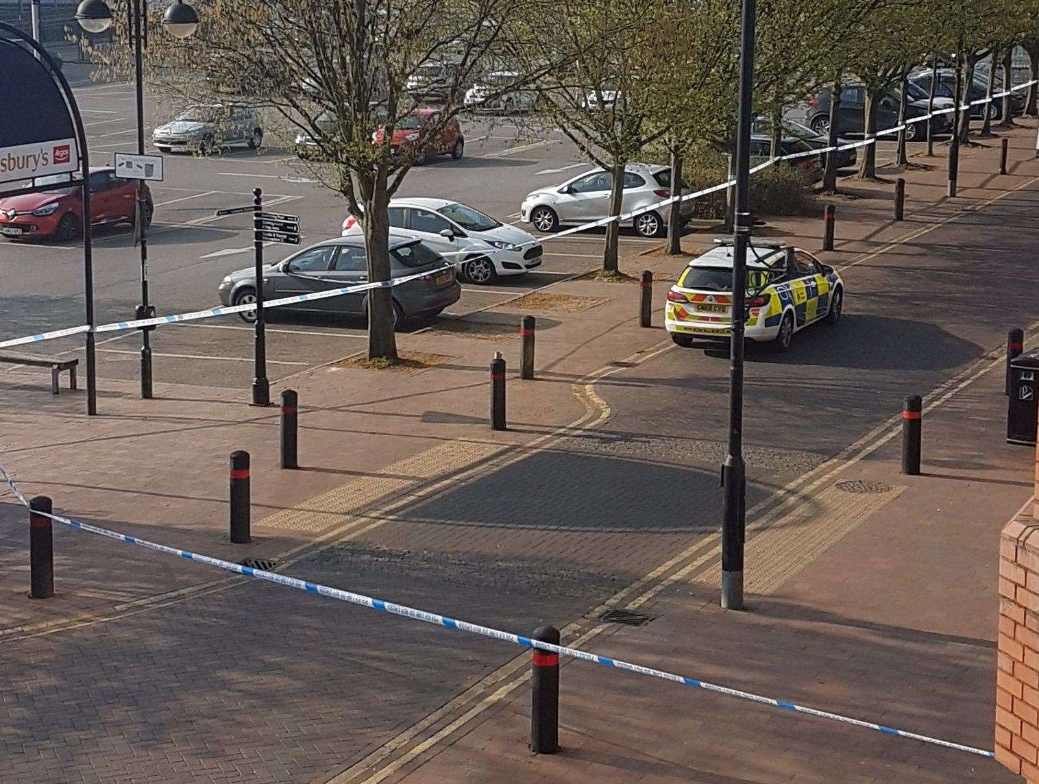The police cordon near Angel Walk shopping centre. Picture: @PippyG82 (8158211)