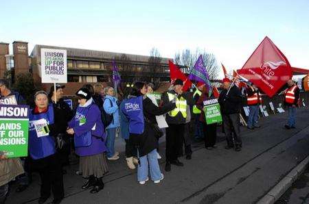 Picket line at Gun Wharf