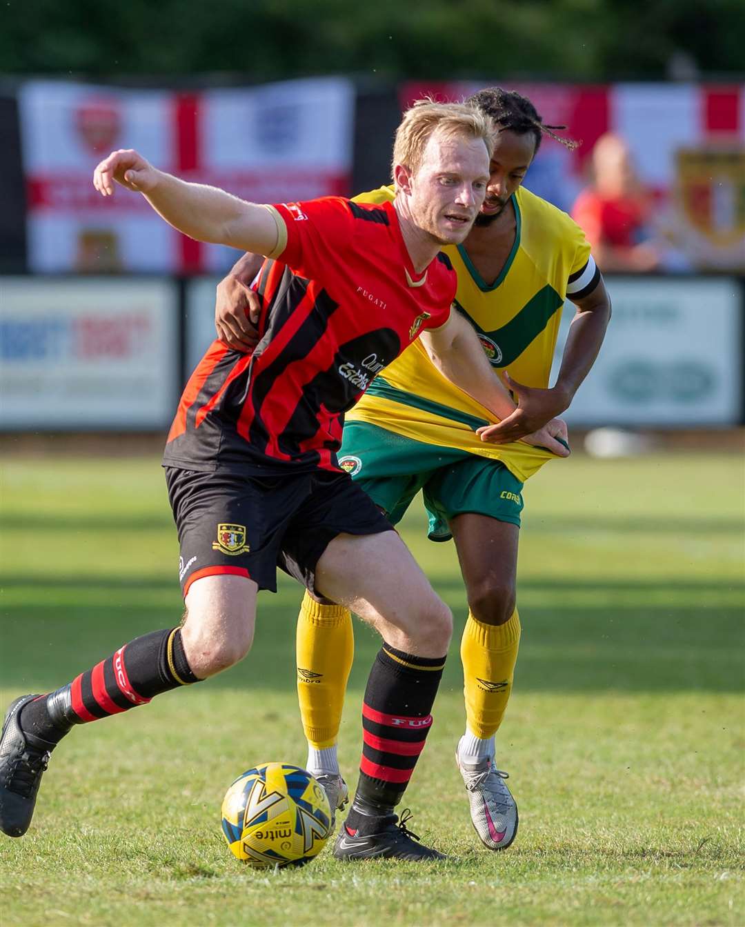 Brickies striker Chris Harris has signed a contract with the club Picture Ian Scammell/Isobel Scammell