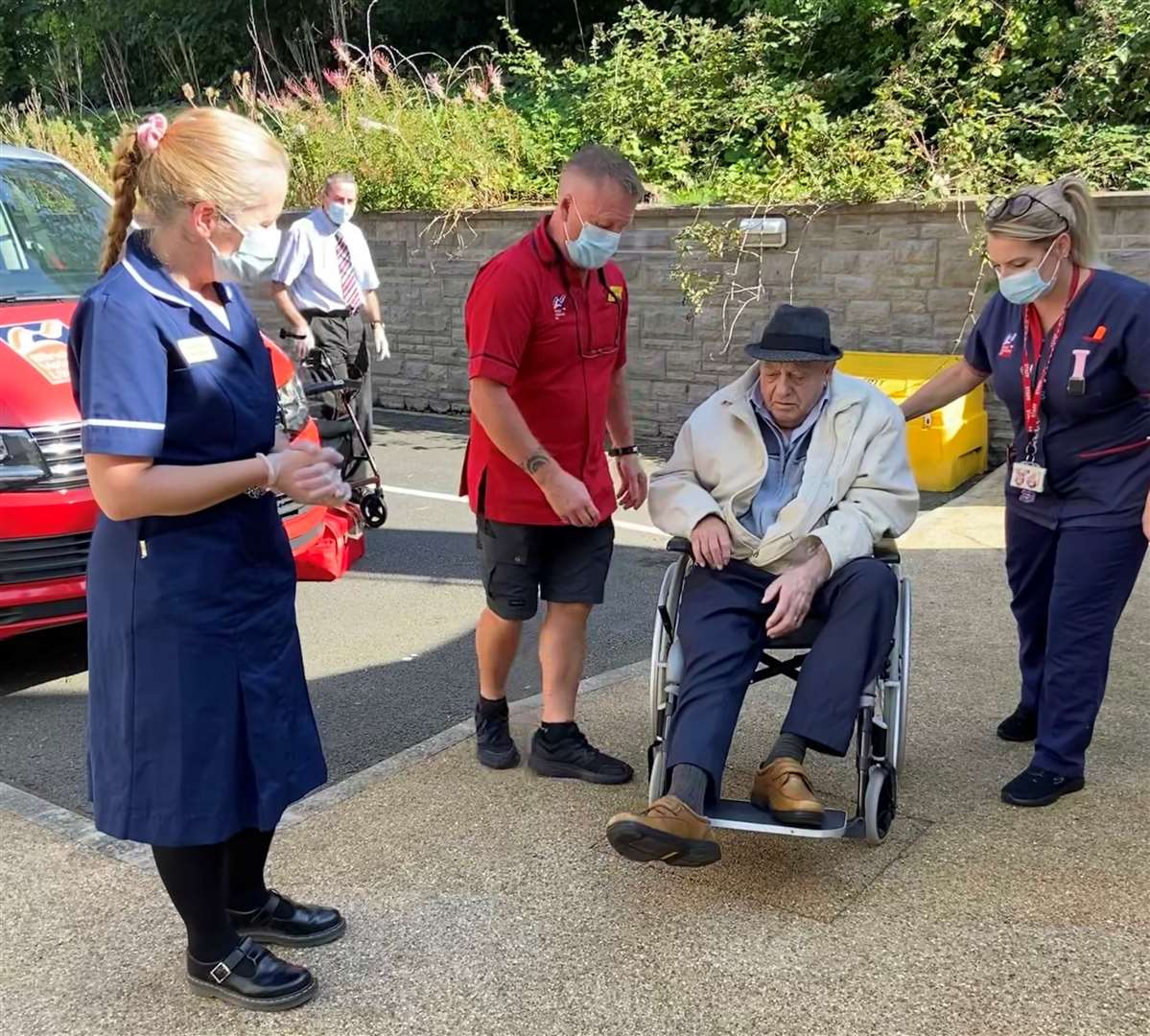 Jim Sherratt arriving at the Llandudno centre (Blind Veterans UK/PA)