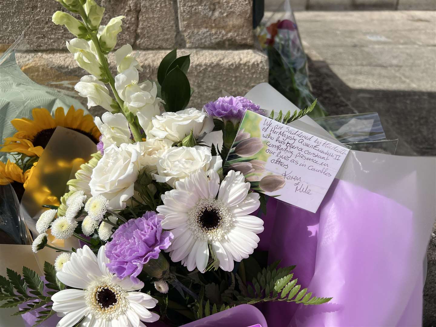 Tributes to the Queen at Sittingbourne war memorial