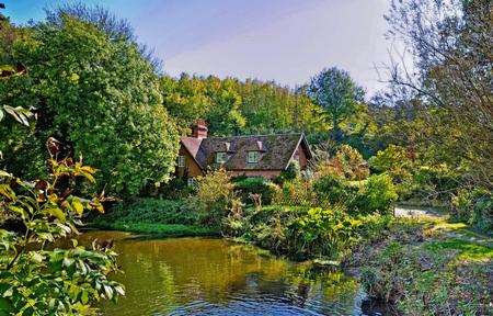 Beamed cottage with gardens