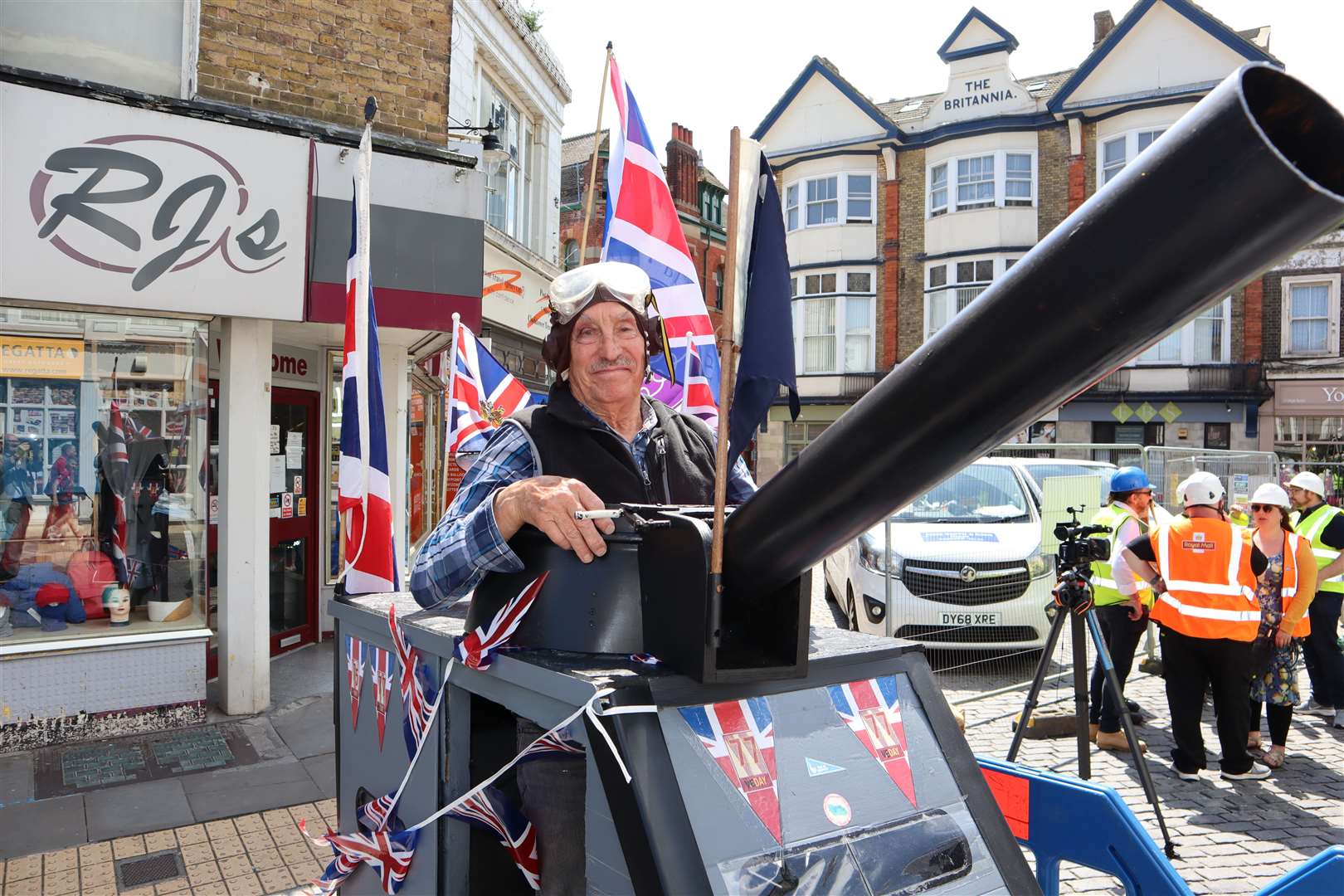 Tim Bell in his 'tank' going into battle to save the Richard Montgomery masts