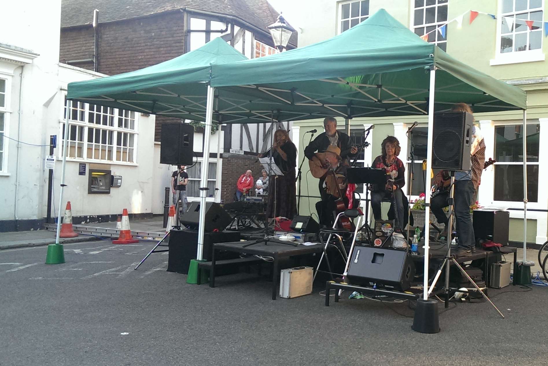 Smalltown Romance perform at Barn Dance