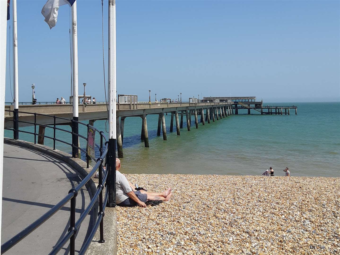 Deal Beach and Pier looking north