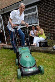 Good Neighbour winners Dave and Rose Cook of Sunny Bank, Murston with Kelly Taylor who nominated them