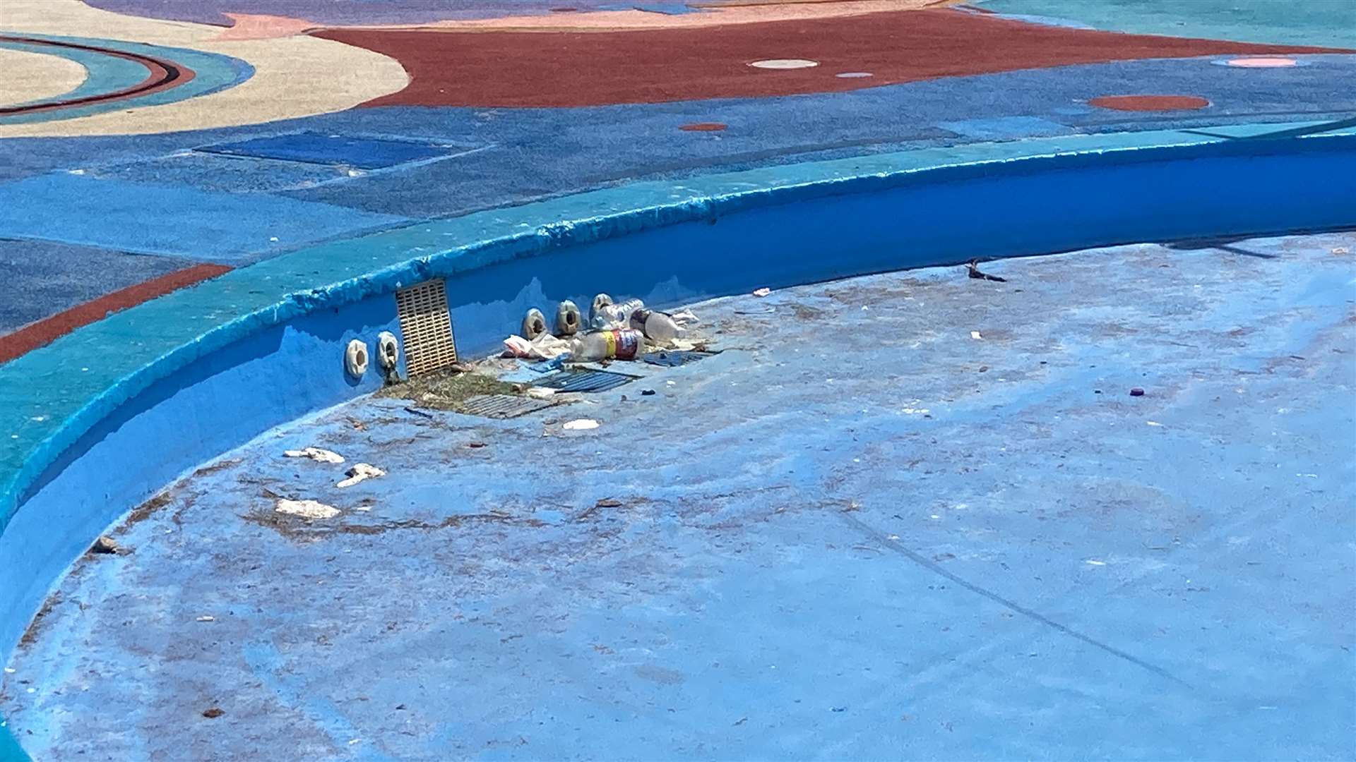 Plenty of plastic bottles in Sheerness paddling pool but, alas, no water