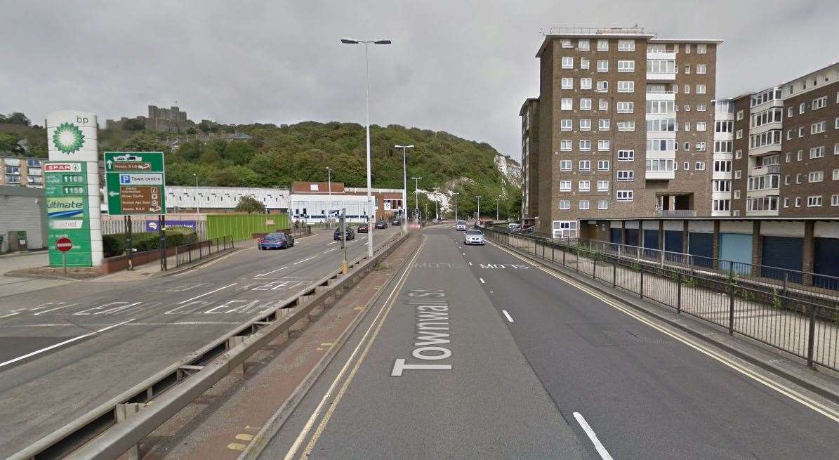 Crash between lorry and car