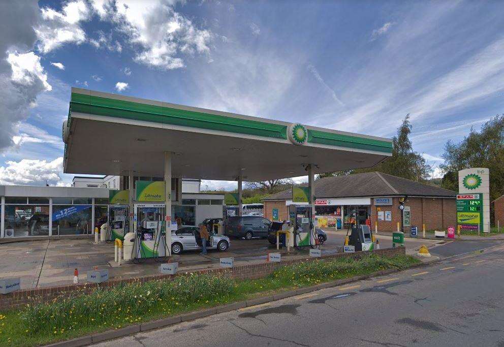 'Armed robber with knife' threatens staff at Wolfe BP garage in Westerham