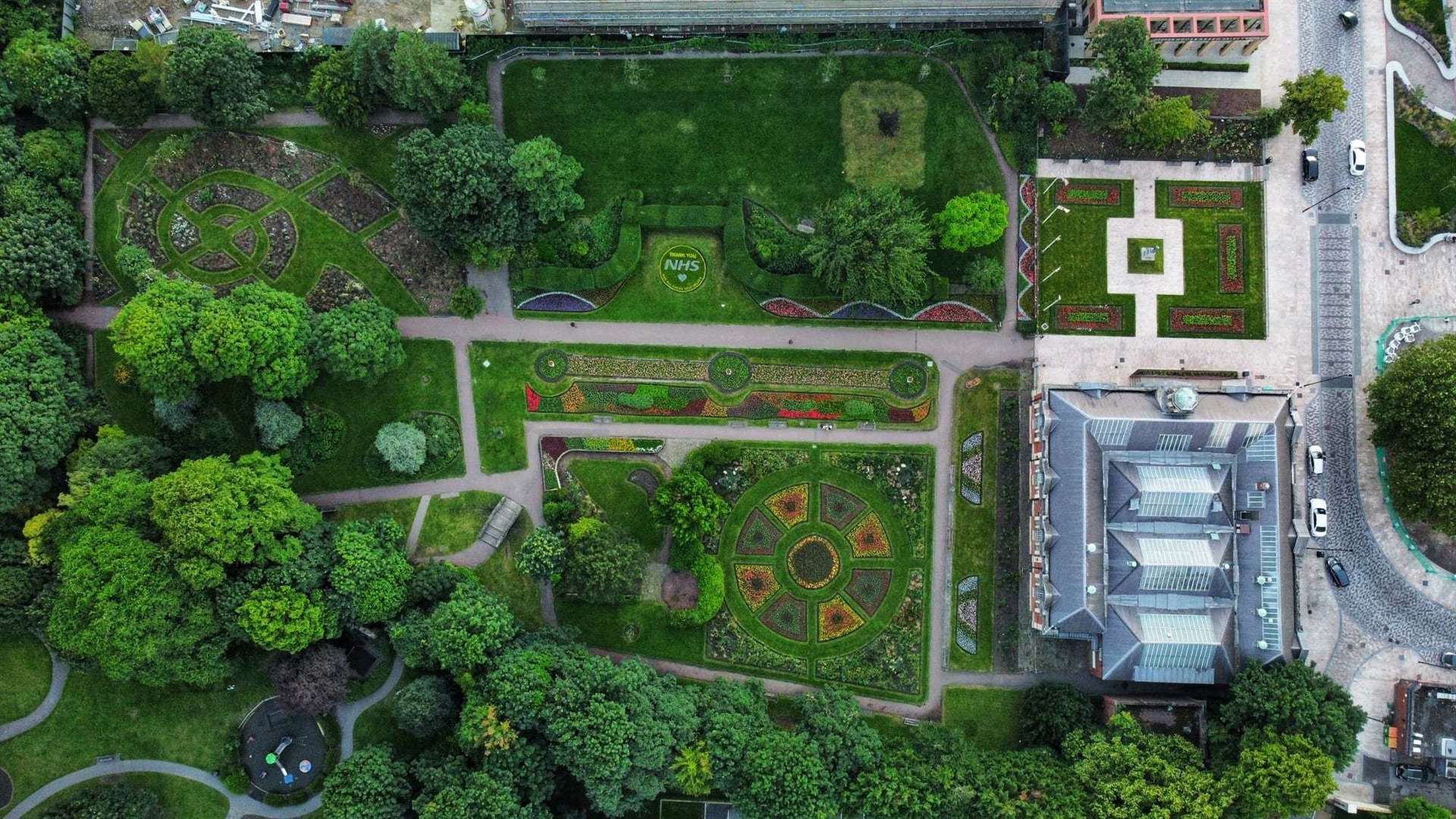 Central Park Gardens from the air, taken by amateur photographer Geraint Williams (48915889)