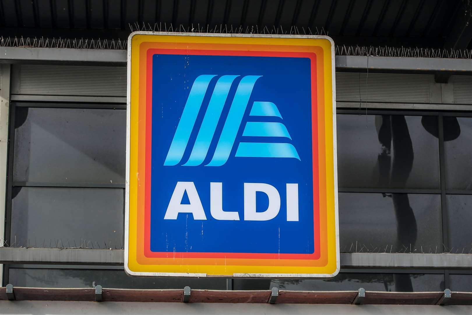 Aldi launches food parcel delivery service