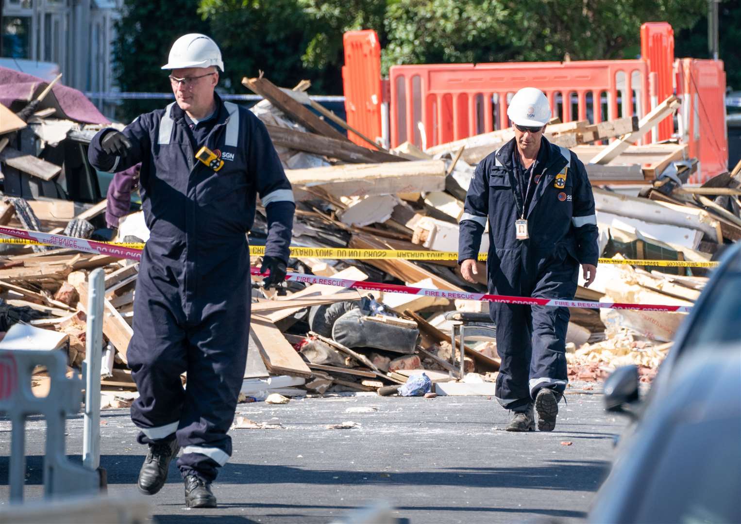 Engineers at the scene of the explosion on Galpin’s Road in Thornton Heath (Dominic Lipinski/PA)