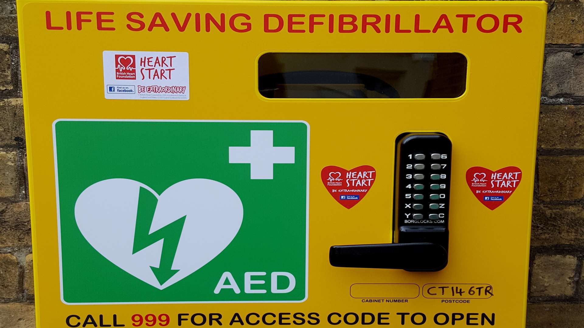 A lifesaving defibrillator