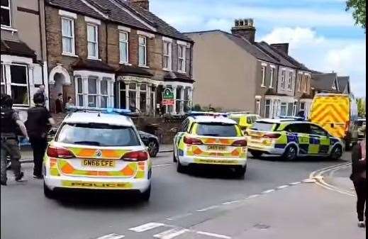 A huge police presence was pictured in Dartford Road earlier today (47071857)