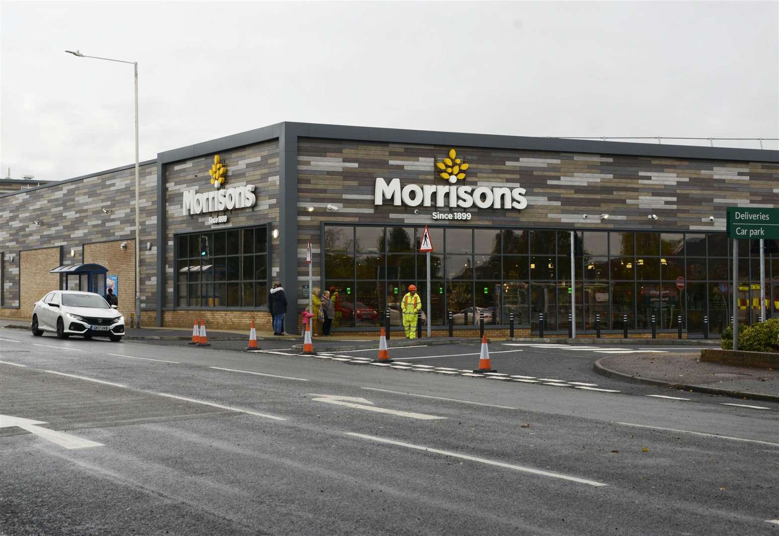 morrisons-stores-in-kent-set-to-be-hit-as-3-000-managers-axed-and