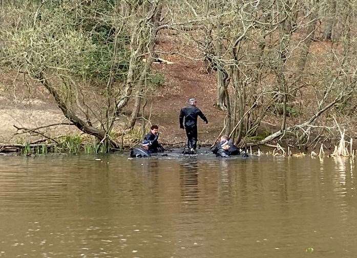 Police divers in Epping Forest (Metropolitan Police/PA)